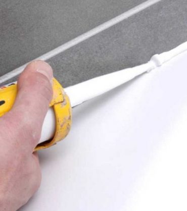 Faire-un-joint-en-silicone-de-qualite.jpg